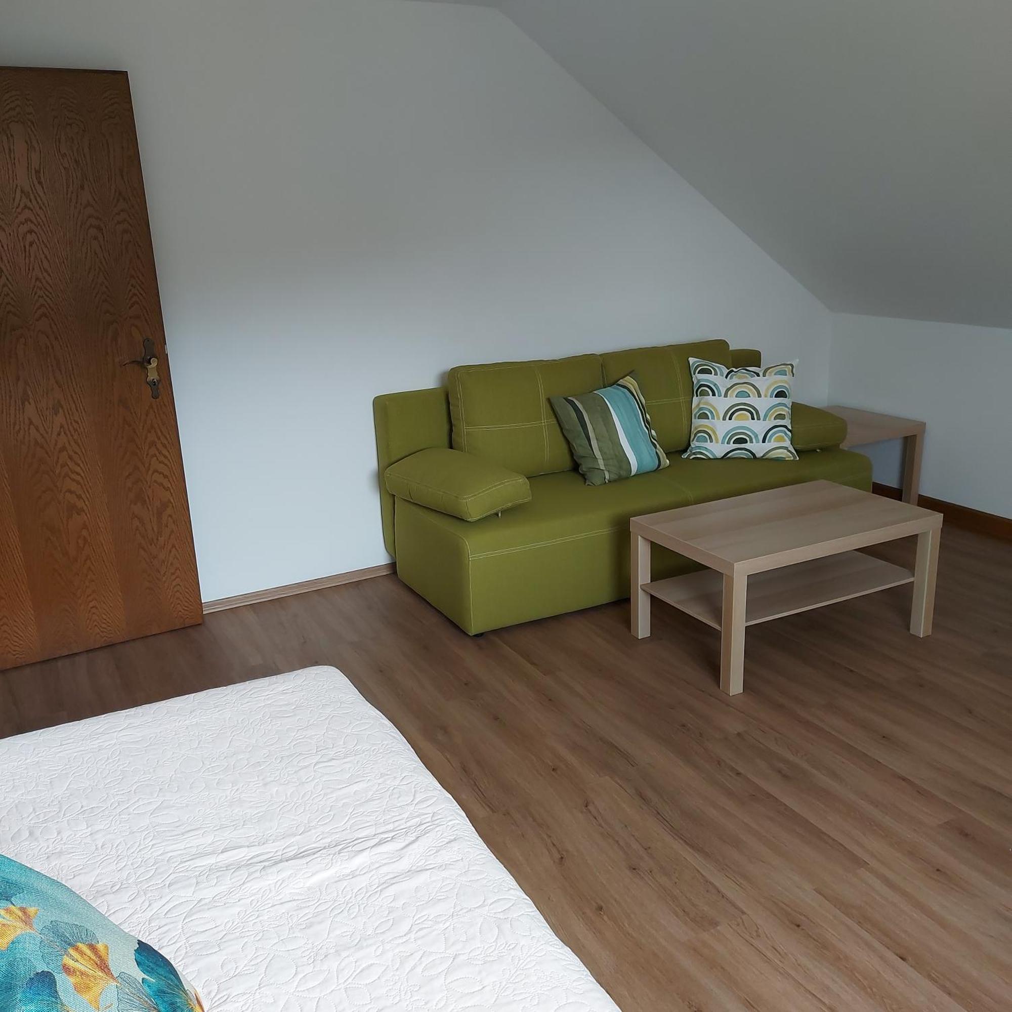 Ferienwohnung Am Berg Wiesent Bagian luar foto