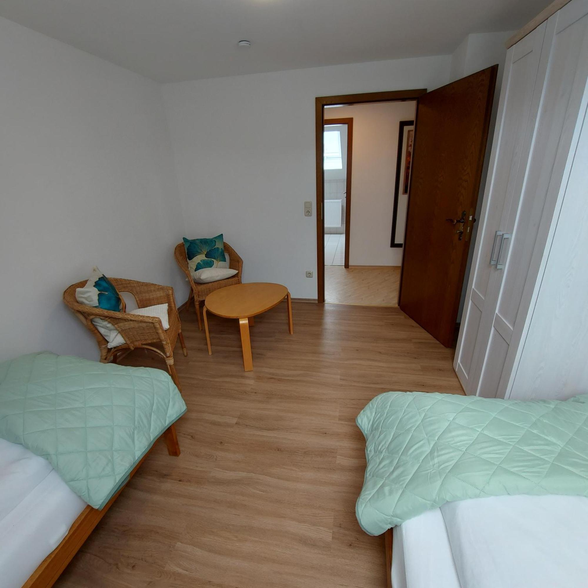 Ferienwohnung Am Berg Wiesent Bagian luar foto
